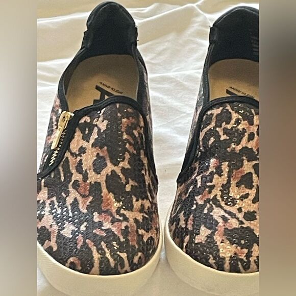 Anne Klein Loafers leopard cheetah print sparkle size 8 like new condition - Picture 15 of 16